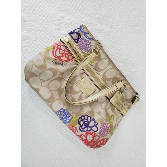 Coach Daisy Applique Multicolor Tote Bag - Picture 7 of 8